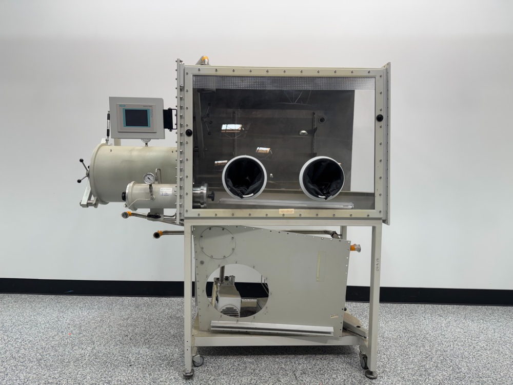 Image of Mbraun Custom Industrial Workstation